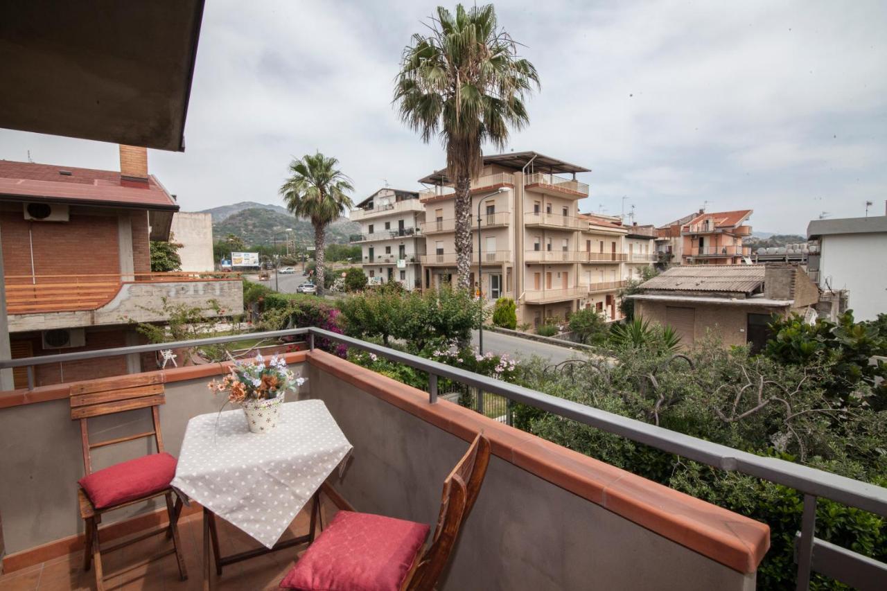 B&B Villa Carmen SantʼAlessio Siculo Exterior foto