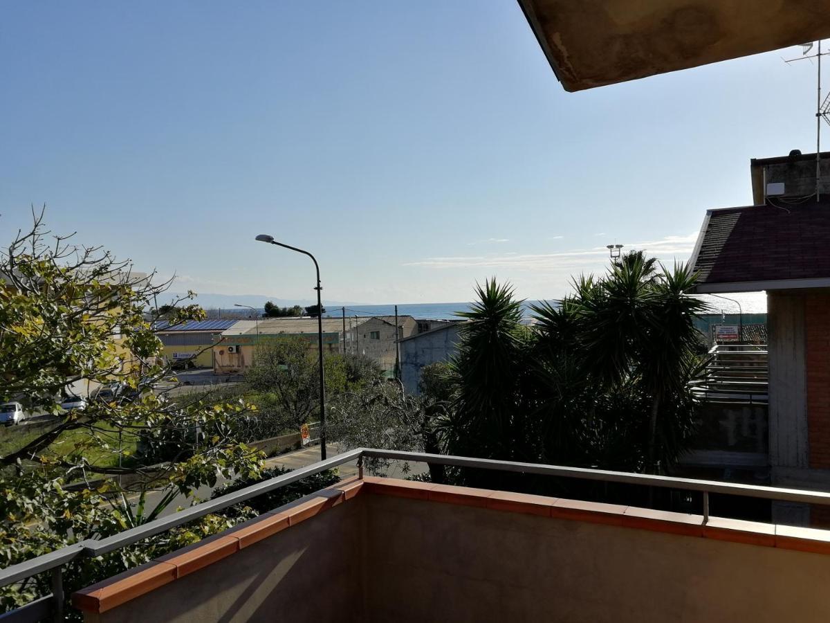 B&B Villa Carmen SantʼAlessio Siculo Exterior foto